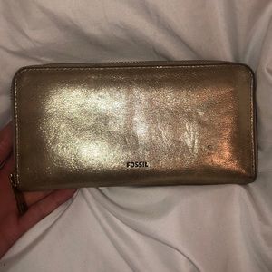 Fossil wallet